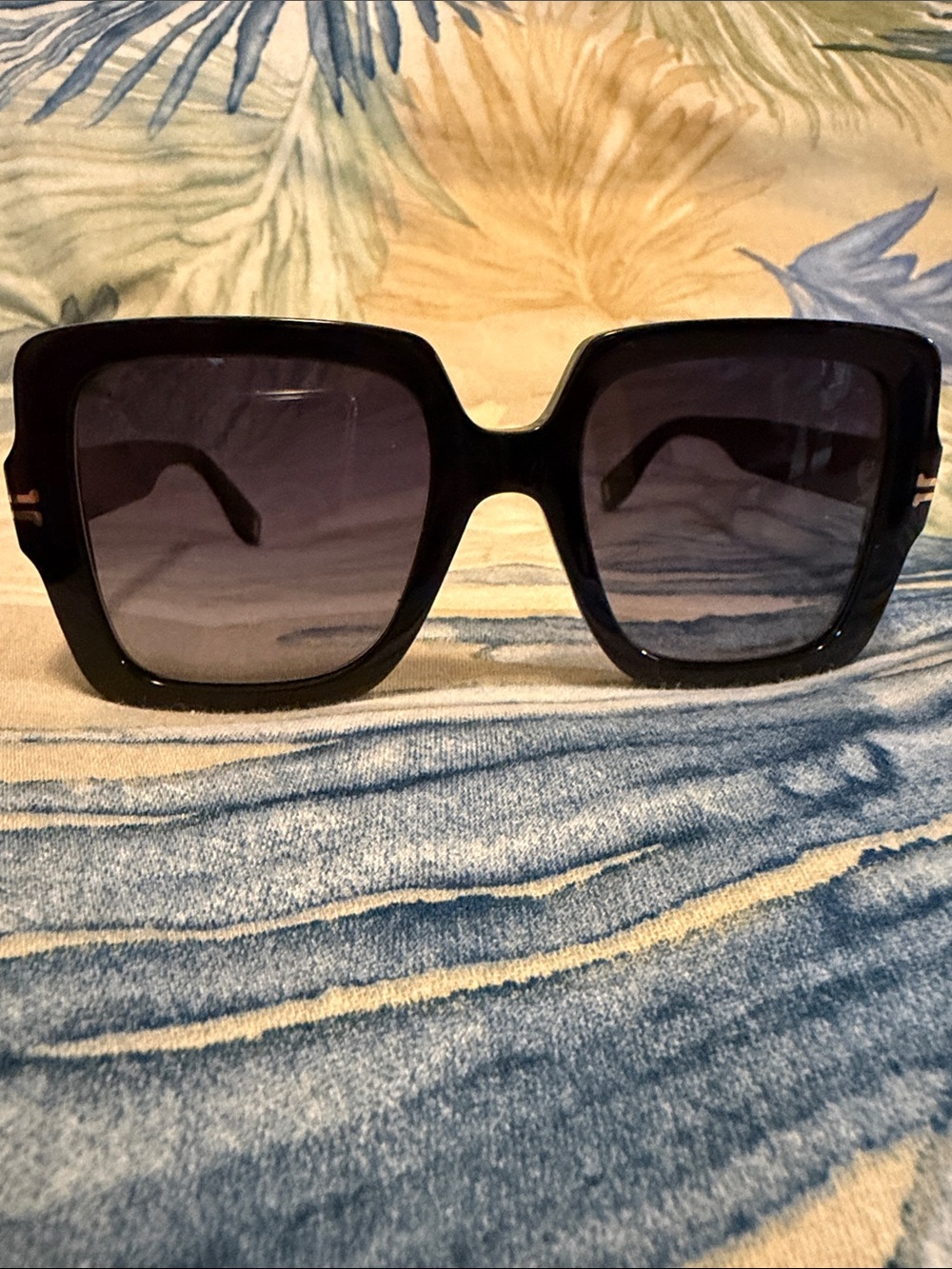 Marc Jacobs Black Square Sunglasses NWOT